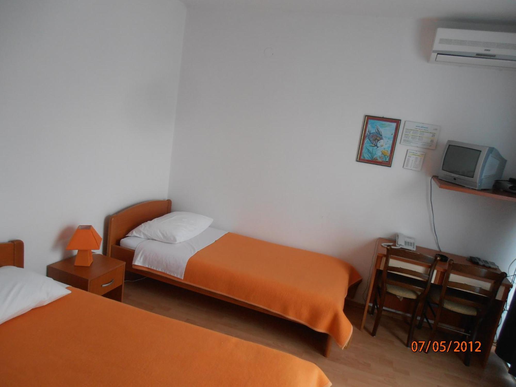 Hotel Metković Екстериор снимка