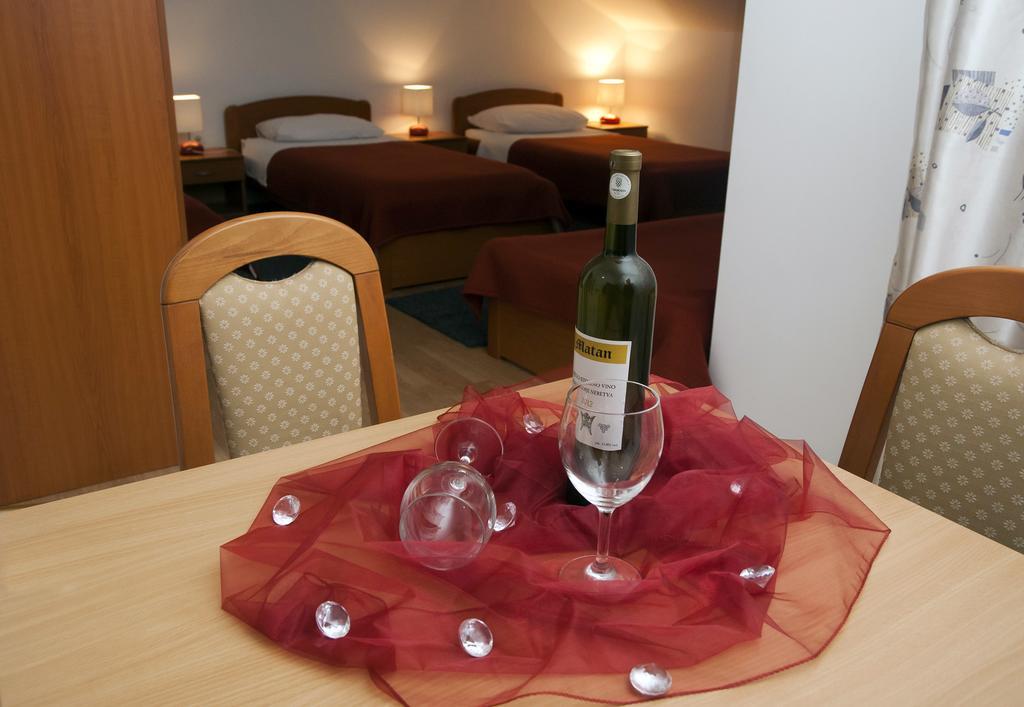 Hotel Metković Екстериор снимка